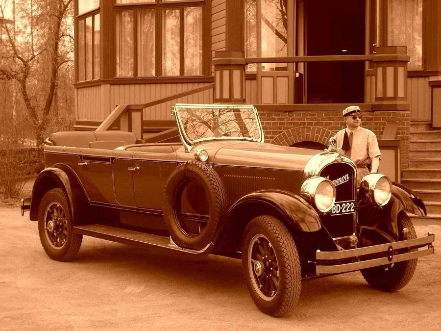  Marmon Sixteen Phaeton 1931 года  (фото 1 из 1)